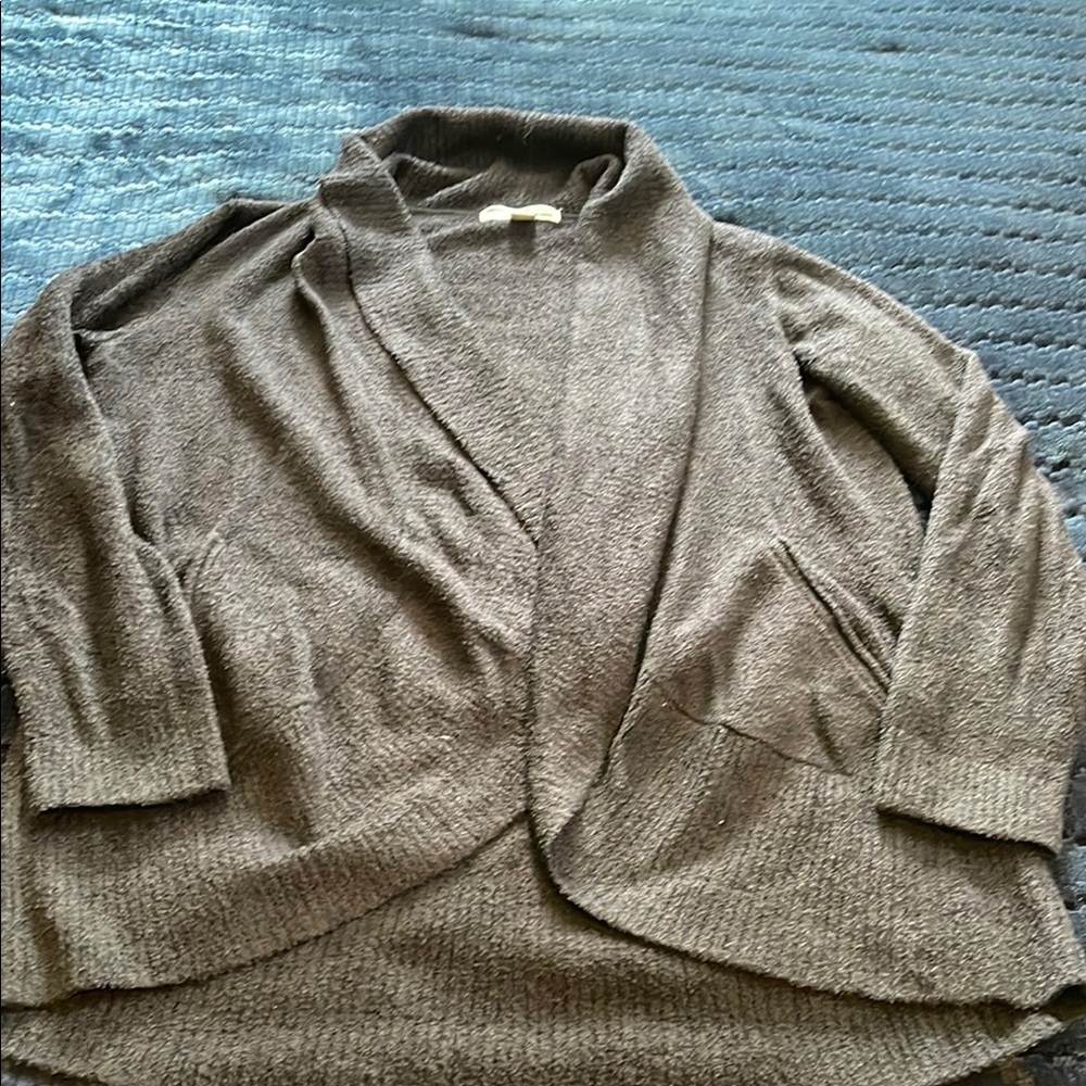 Barefoot dreams cardigan 🌲